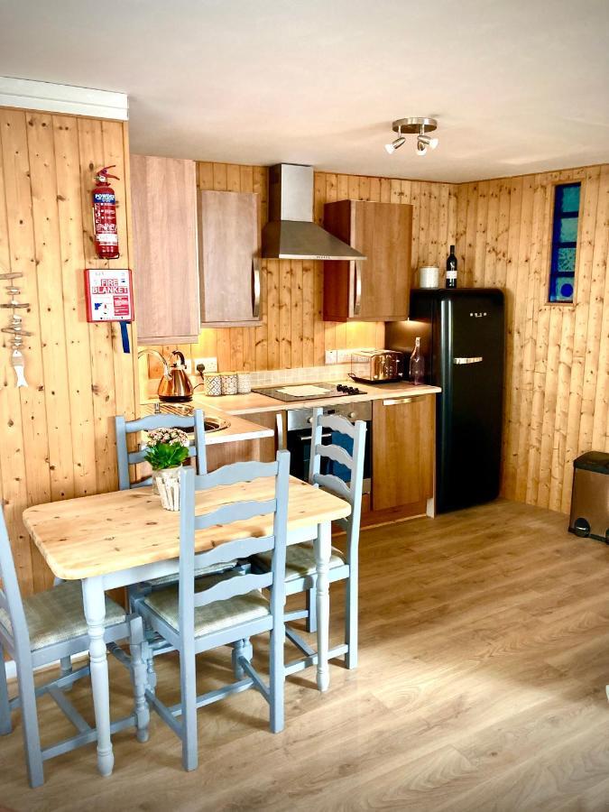 Aqua Shack At Pure Shores Retreats Newquay (Cornwall)